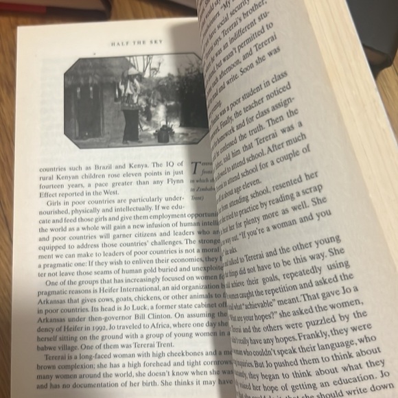 Book bundle - Picture 5 of 5